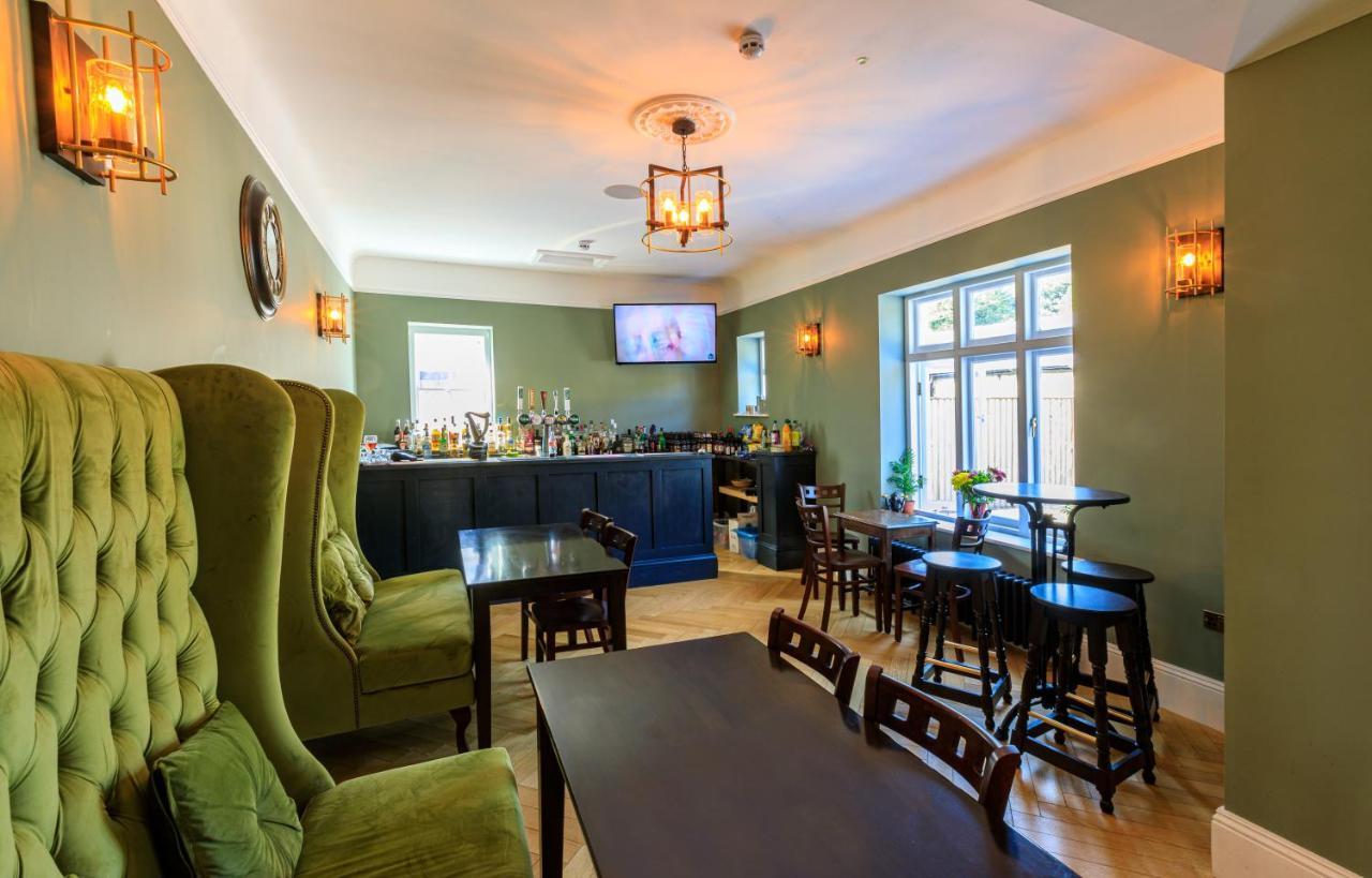 Picton-House Hotel Llandowror Bagian luar foto