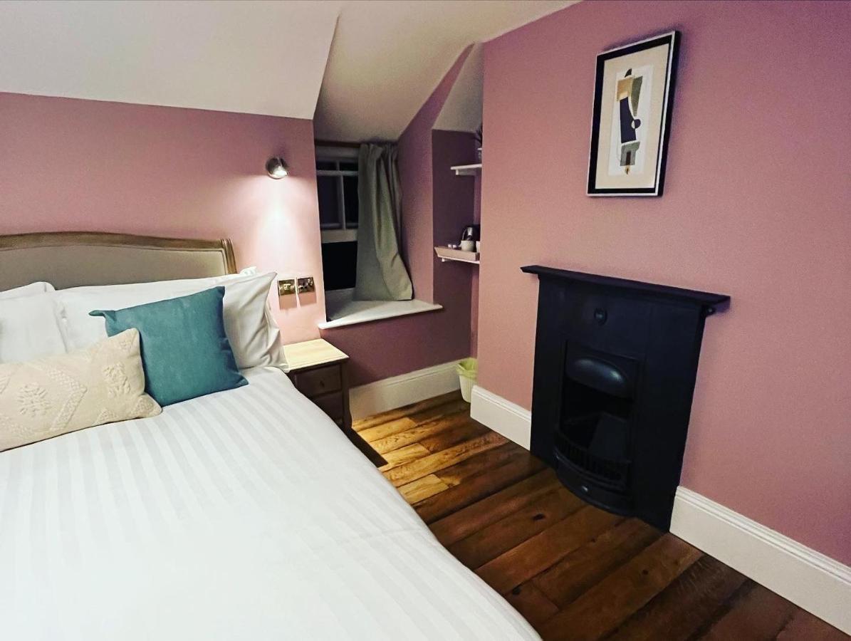 Picton-House Hotel Llandowror Bagian luar foto